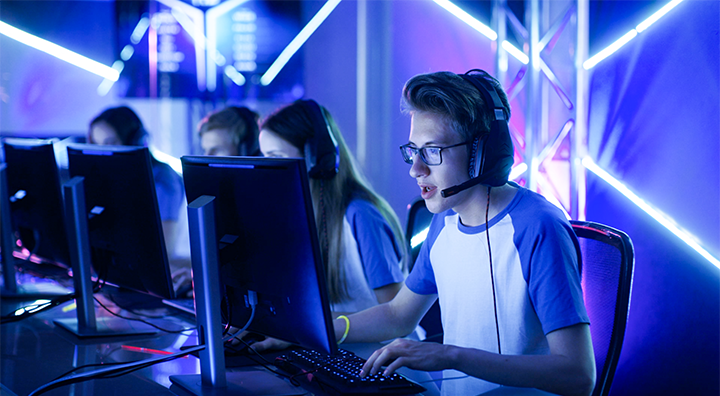 人力资源公司kdpay钱包国际专注文娱及消费品领域的顾问指出如今二次元经济已不是小众经济